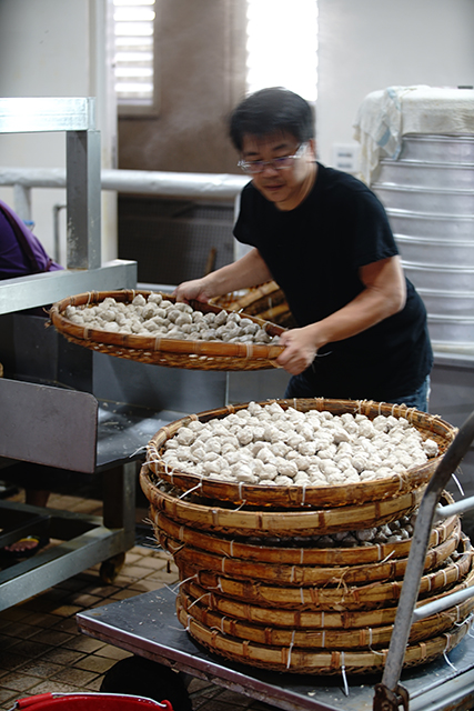廣益虱目魚丸店-製作現場